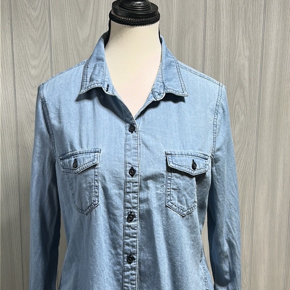 Old Navy button down shirt size medium - Picture 2 of 15